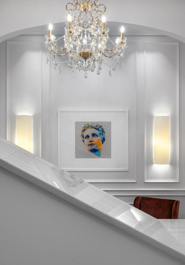 Praxitelous Luxury Suites Афины Экстерьер фото