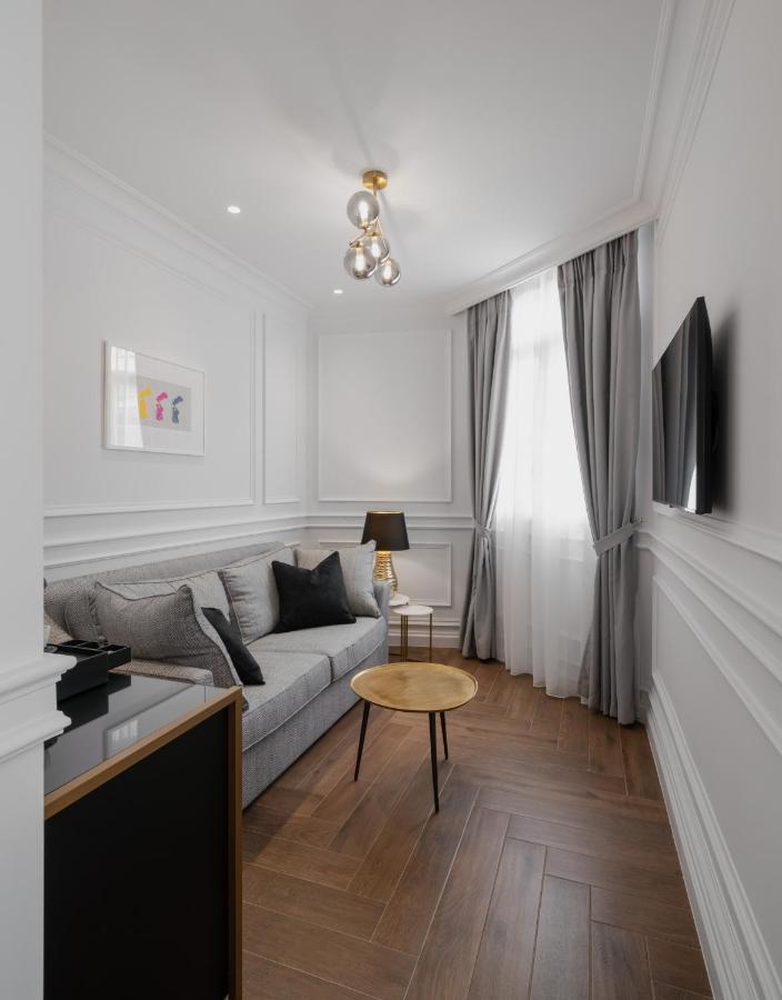 Praxitelous Luxury Suites Афины Экстерьер фото